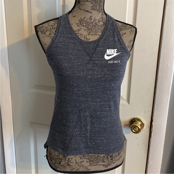 Nike Bundle - Picture 3 of 12